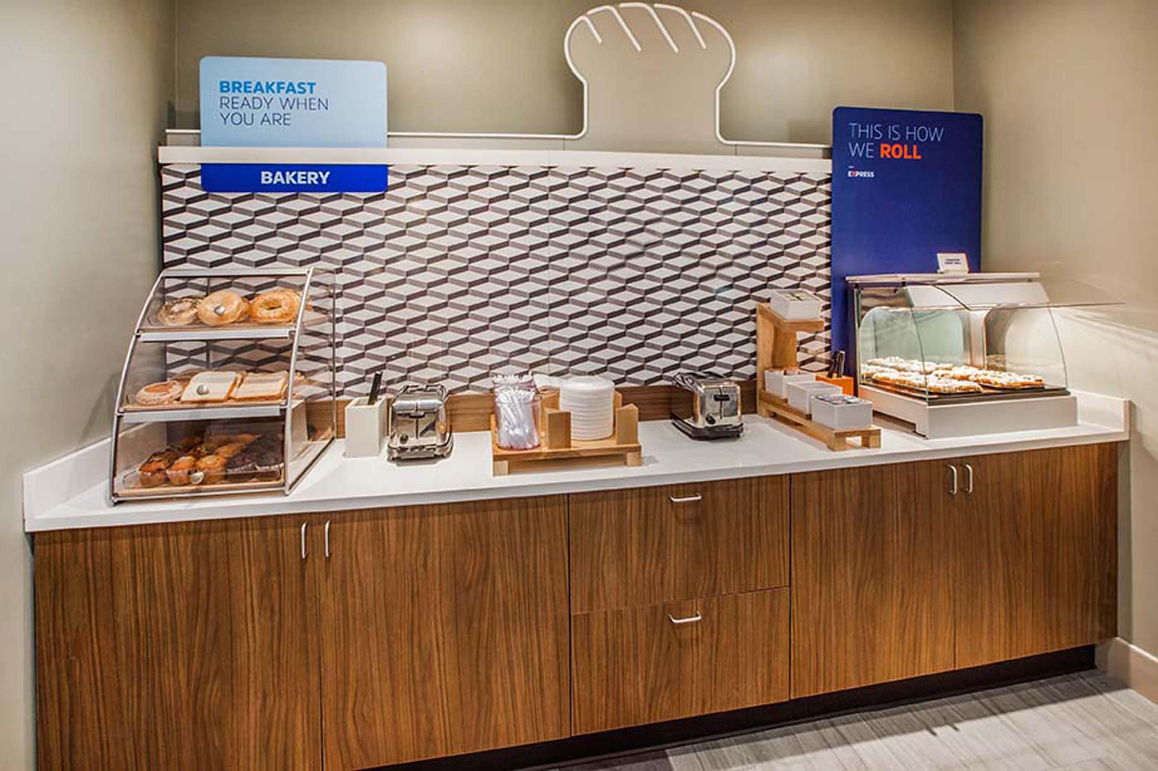 Holiday Inn Express Monticello By Ihg Extérieur photo